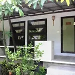 Baan Taa Yaay