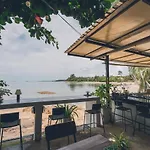 Chill Inn Hostel&Beach Cafe