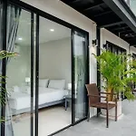 Haus (500 m²), 12 Schlafzimmer und 12 eigene Badezimmer in Bo Phut