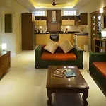 Romantic 1 Bed Villa With Pool - 150 Mtrs To Beach