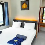 Cozy Pool House 3 Min To Beach
