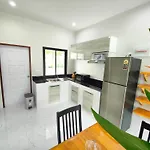 Cozy Pool House 3 Min To Beach
