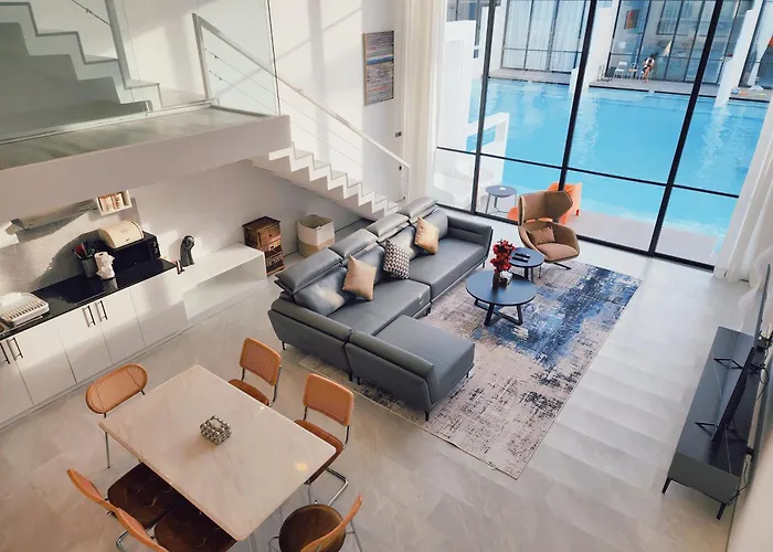 Pool Access Luxury Townhouse