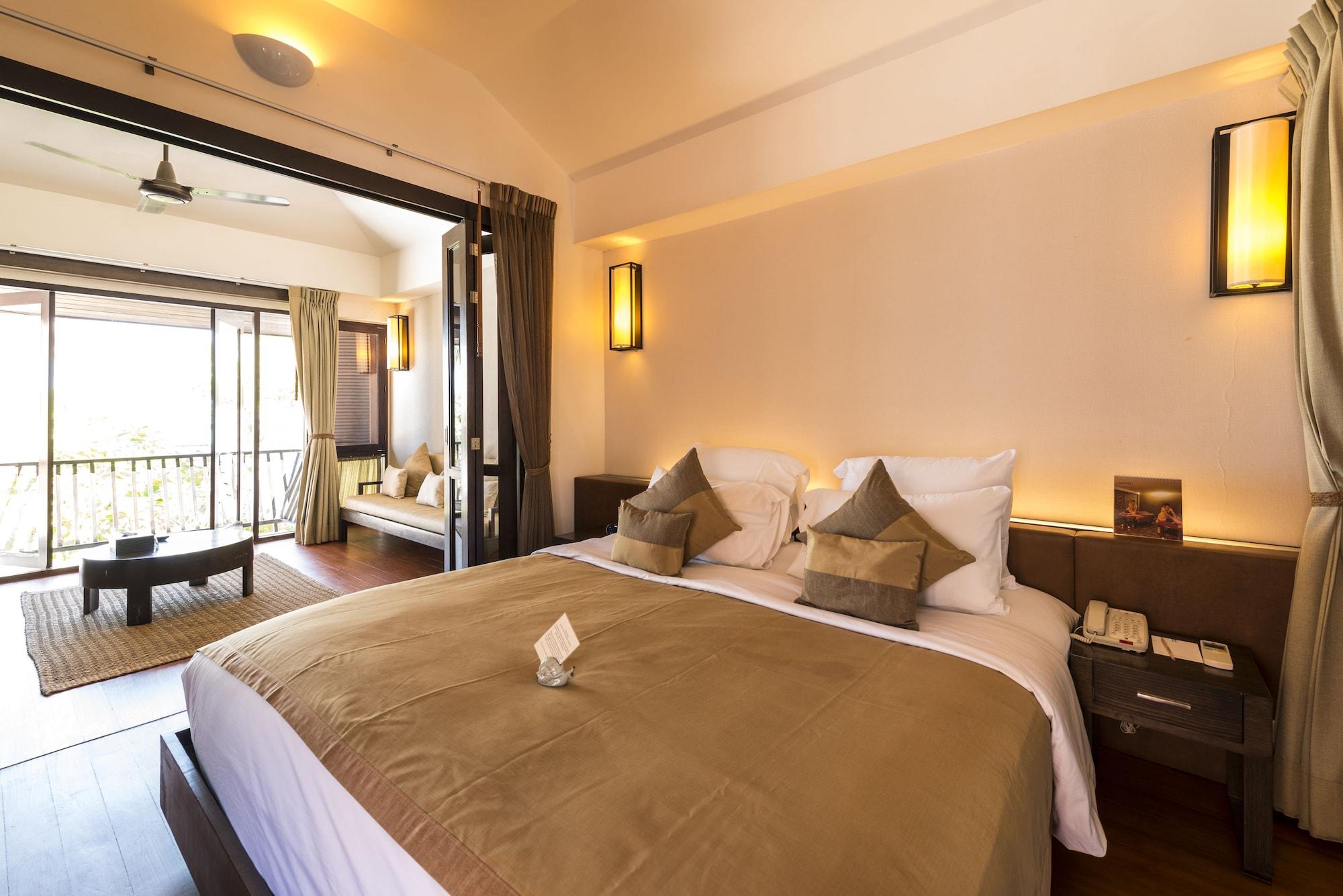 Resort The Sea Beachfront & Ko Samui