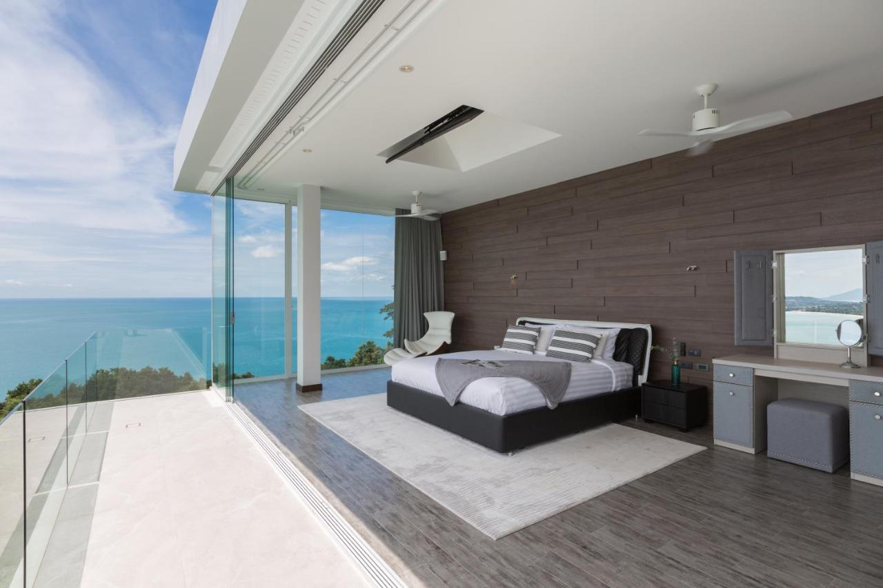 Ultra Luxury Ocean View Villa *