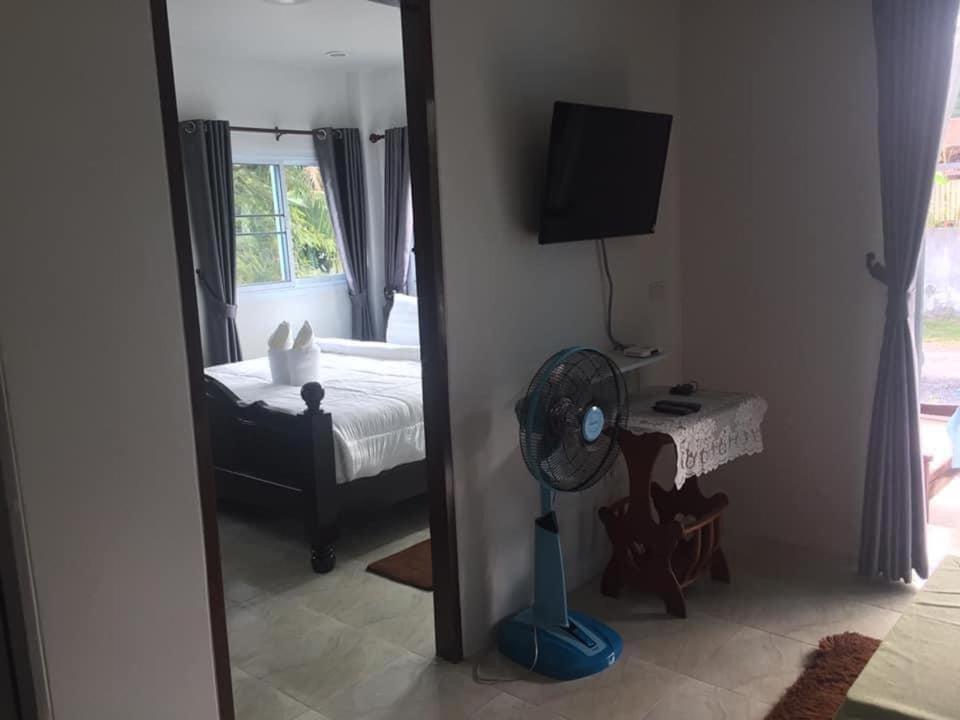 Mew House Suanmali Lamai Guest house