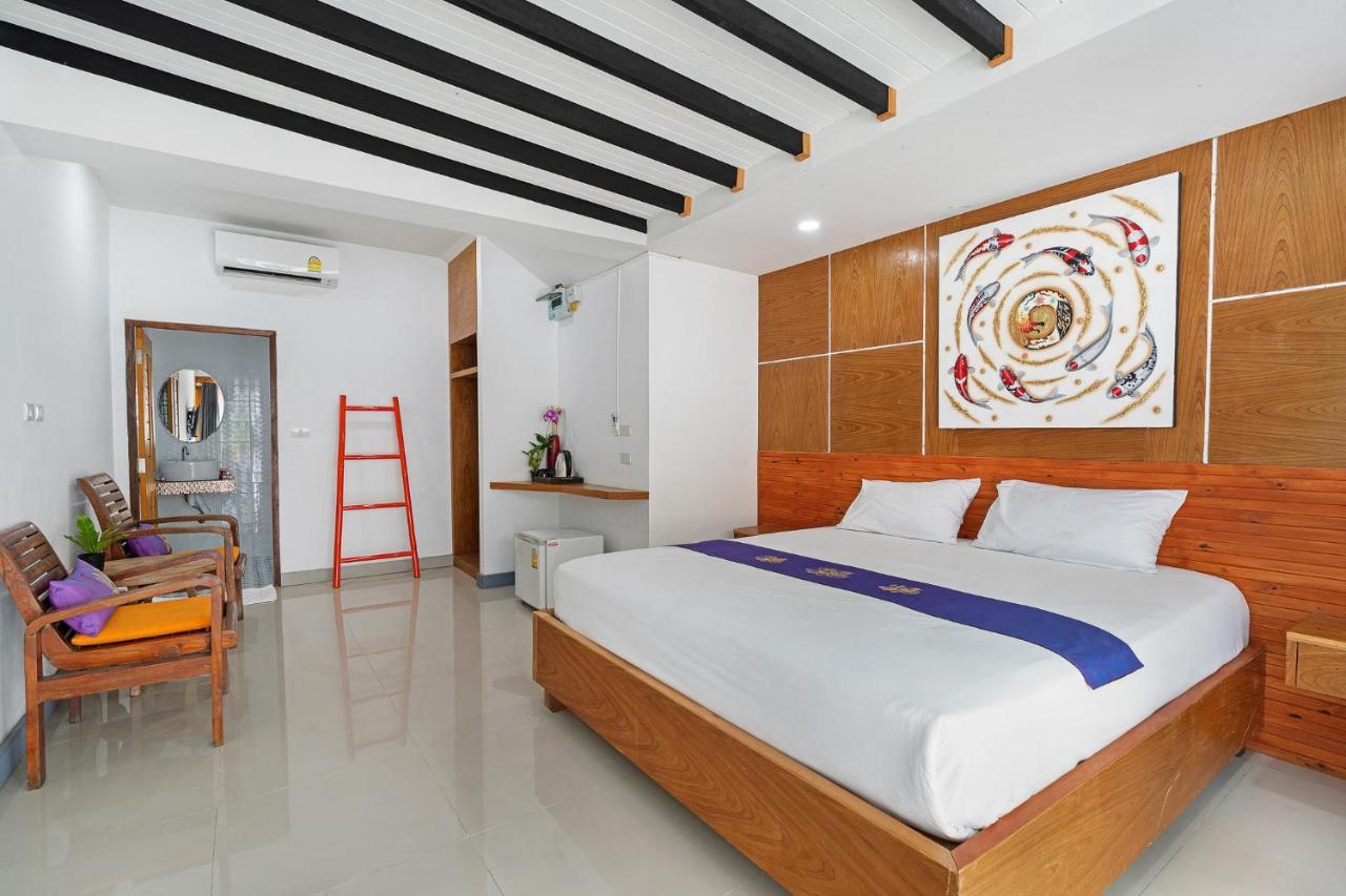 Haus (500 M²), 12 Schlafzimmer Und 12 Eigene Badezimmer In Bo Phut Hotel 3*