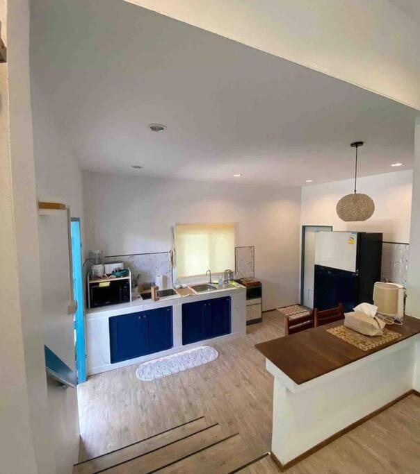 Kapila -cozy Two Bedrooms Beach House Holiday home *