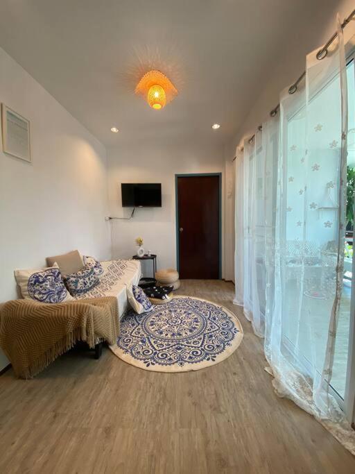 Kapila -cozy Two Bedrooms Beach House Holiday home *