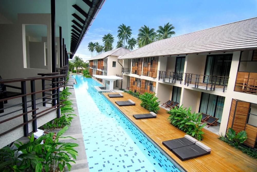 Centra By Centara Coconut Beach Samui - Sha Plus Resort 4*