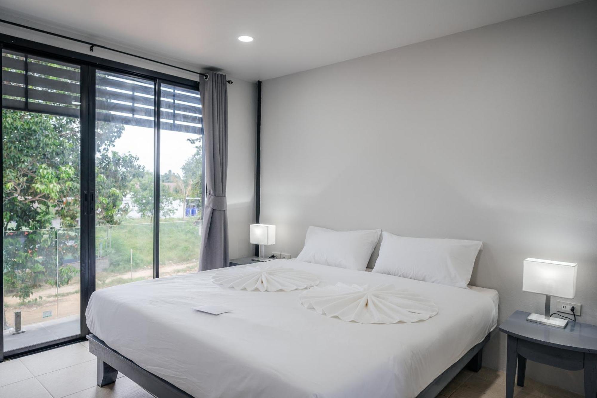 Haus (500 M²), 12 Schlafzimmer Und 12 Eigene Badezimmer In Bo Phut Hotel Bophut