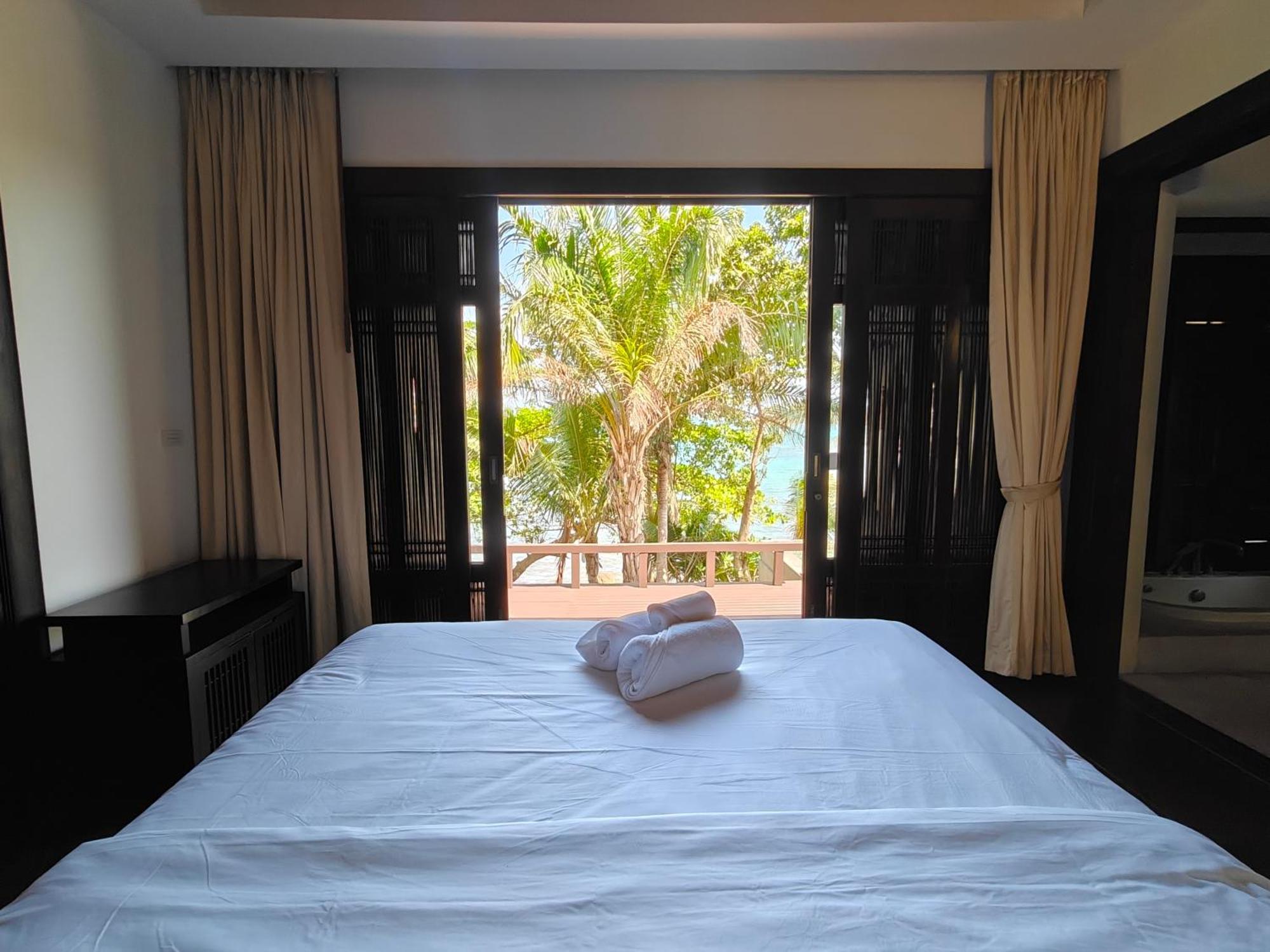 Bhundhari & Samui