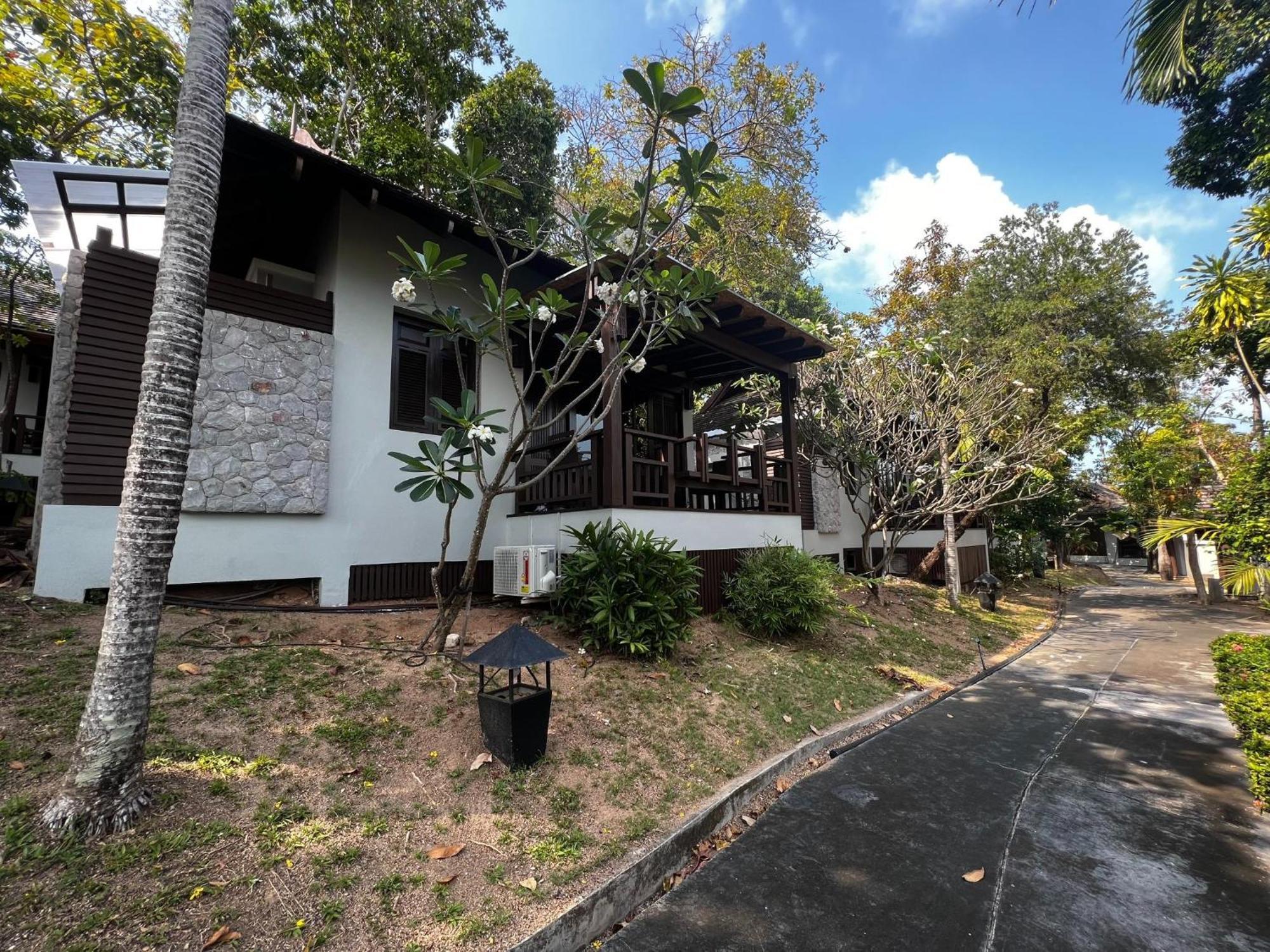Resort Bhundhari & Samui 4*