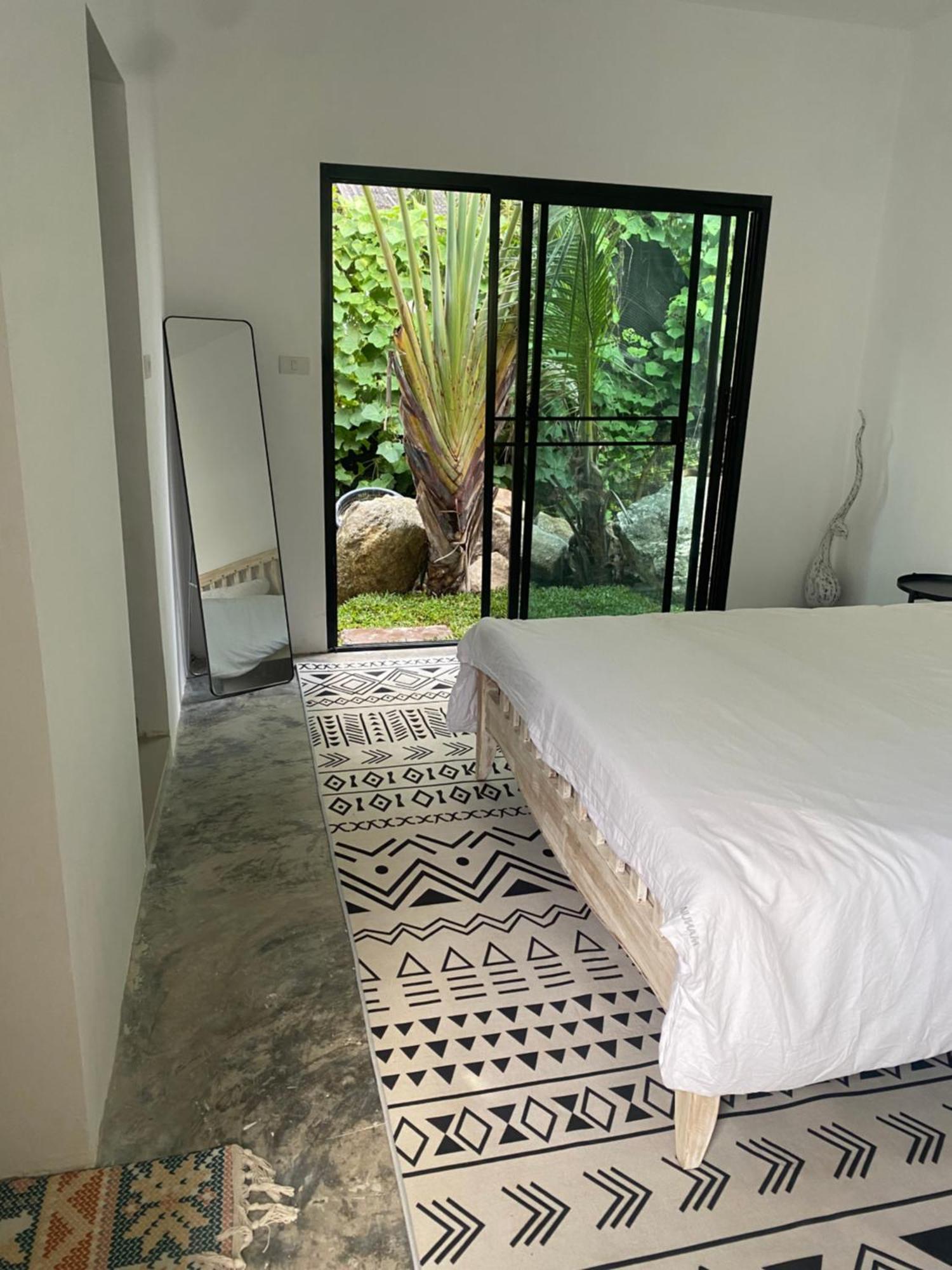 Guest house Manuia - 500m To The *