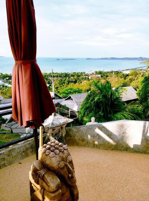 Avec Majordome Et Cuisinier Koh Samui