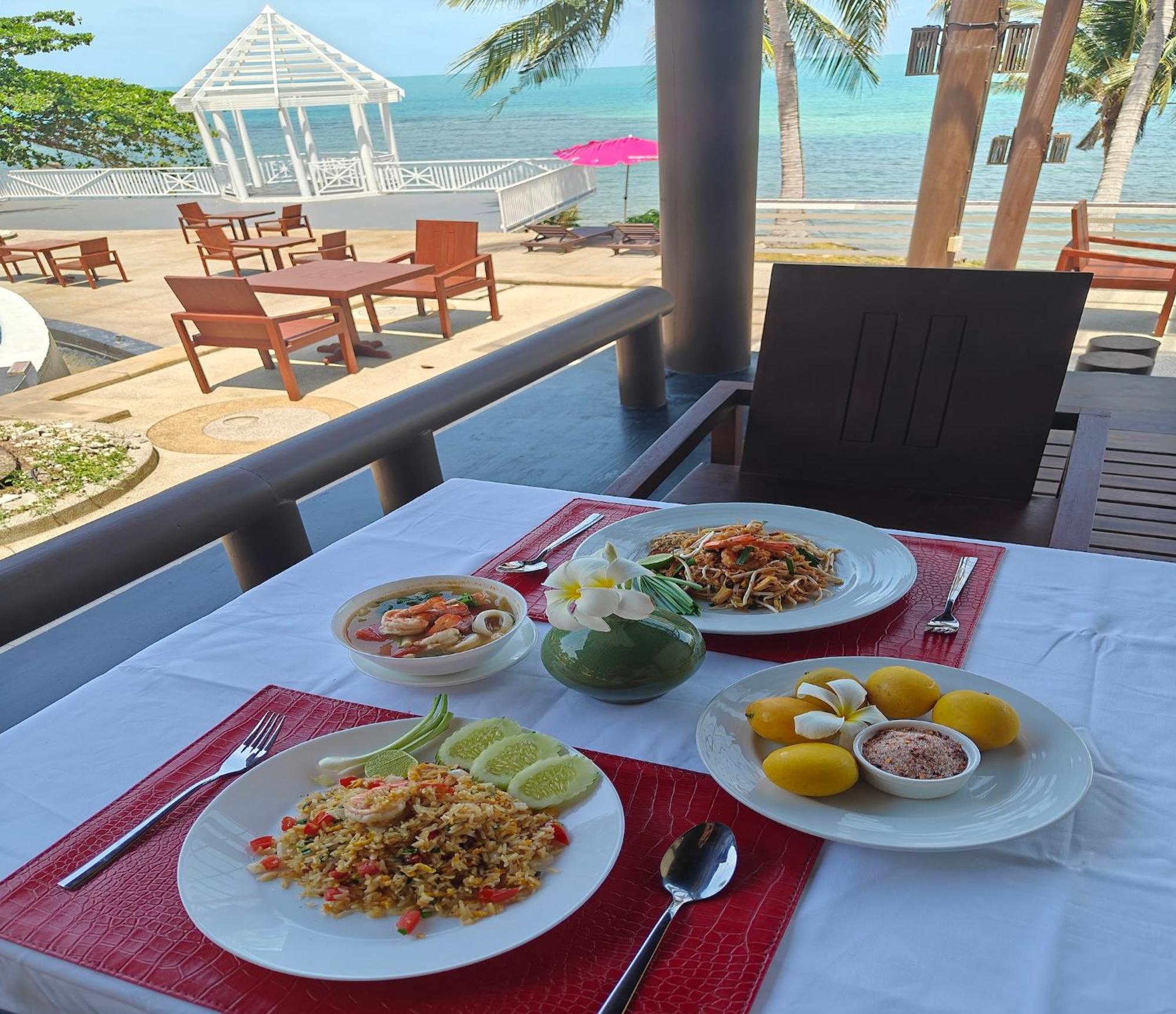 Bhundhari & Samui Strand von Chaweng