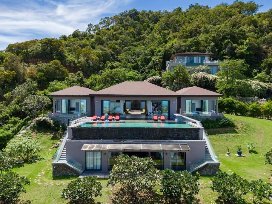 Stunning 4br Sea-view Villa