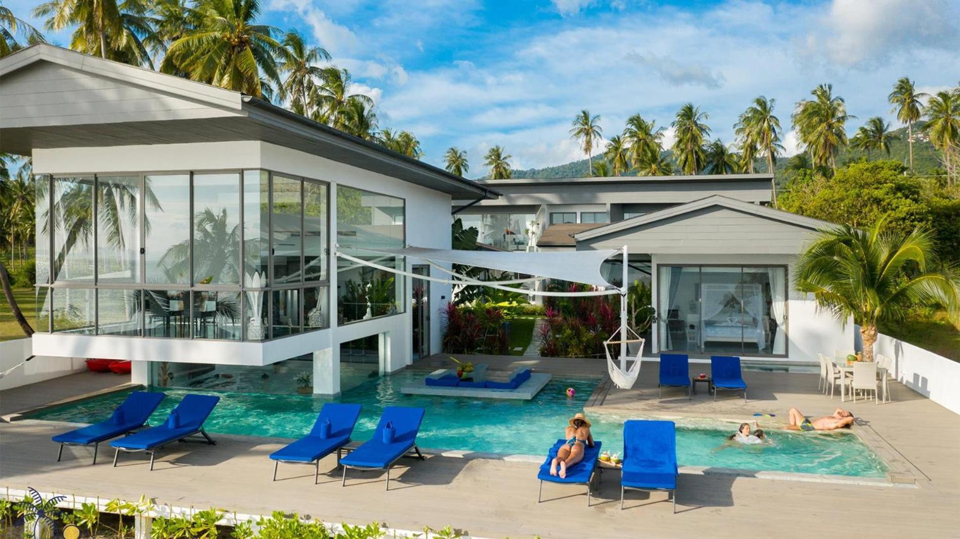 Luxurious Beachfront Five Bedrooms Bella Samui