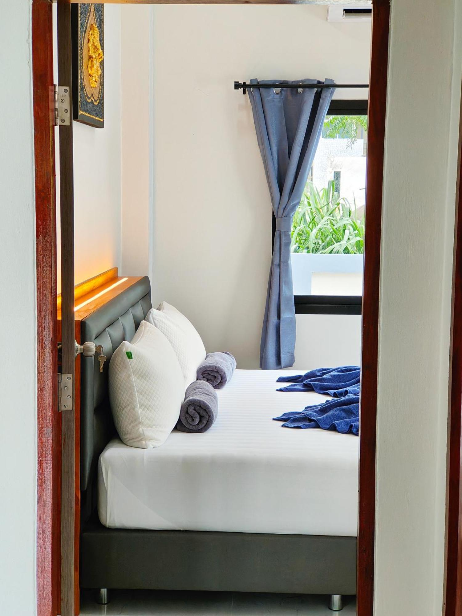 Holiday home Cozy Pool House 3 Min To