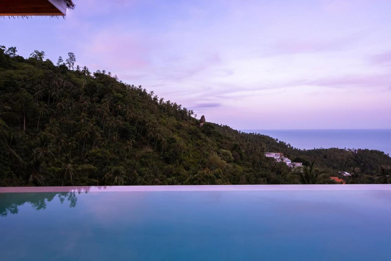 Sunrise Hills Tranquil 4br Pool Sea View Holiday home *
