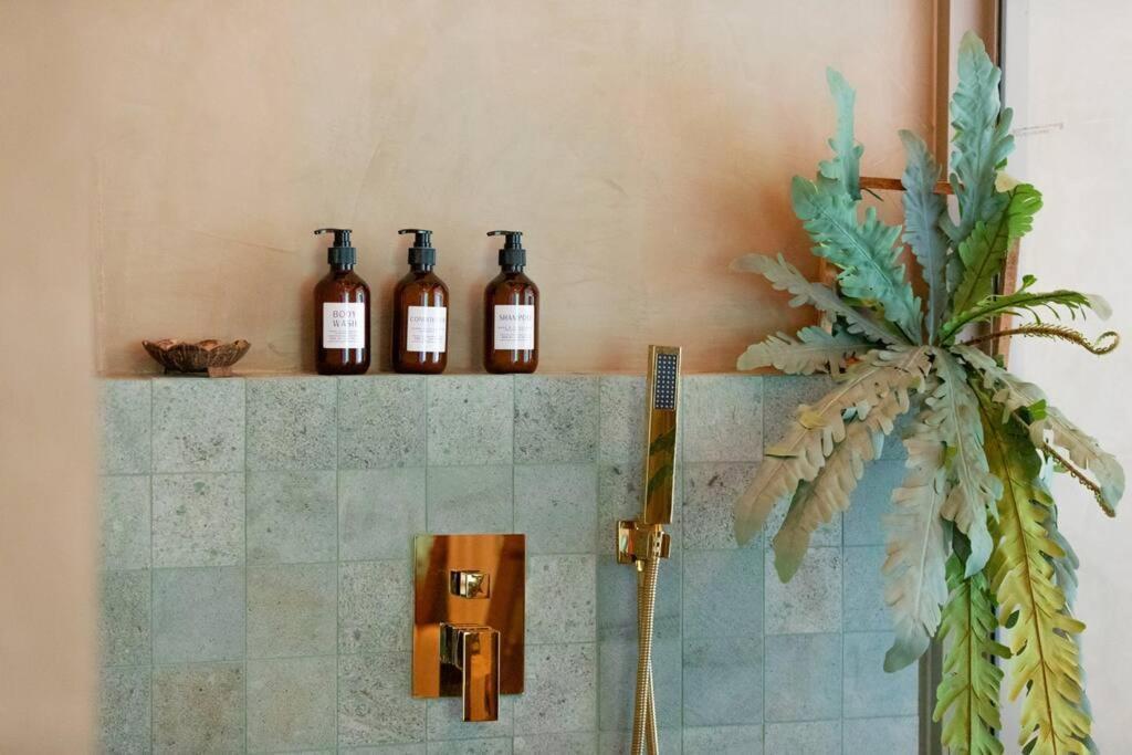 Carbana Lodge, 2 Bedrooms - Eco Lodge, *