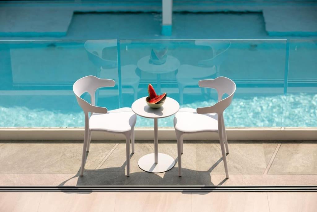 Holiday home Pool Access Spacious Townhouse And Kids Slide