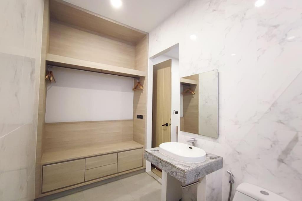 Holiday home Indoor Pool 2 Bed Walk To