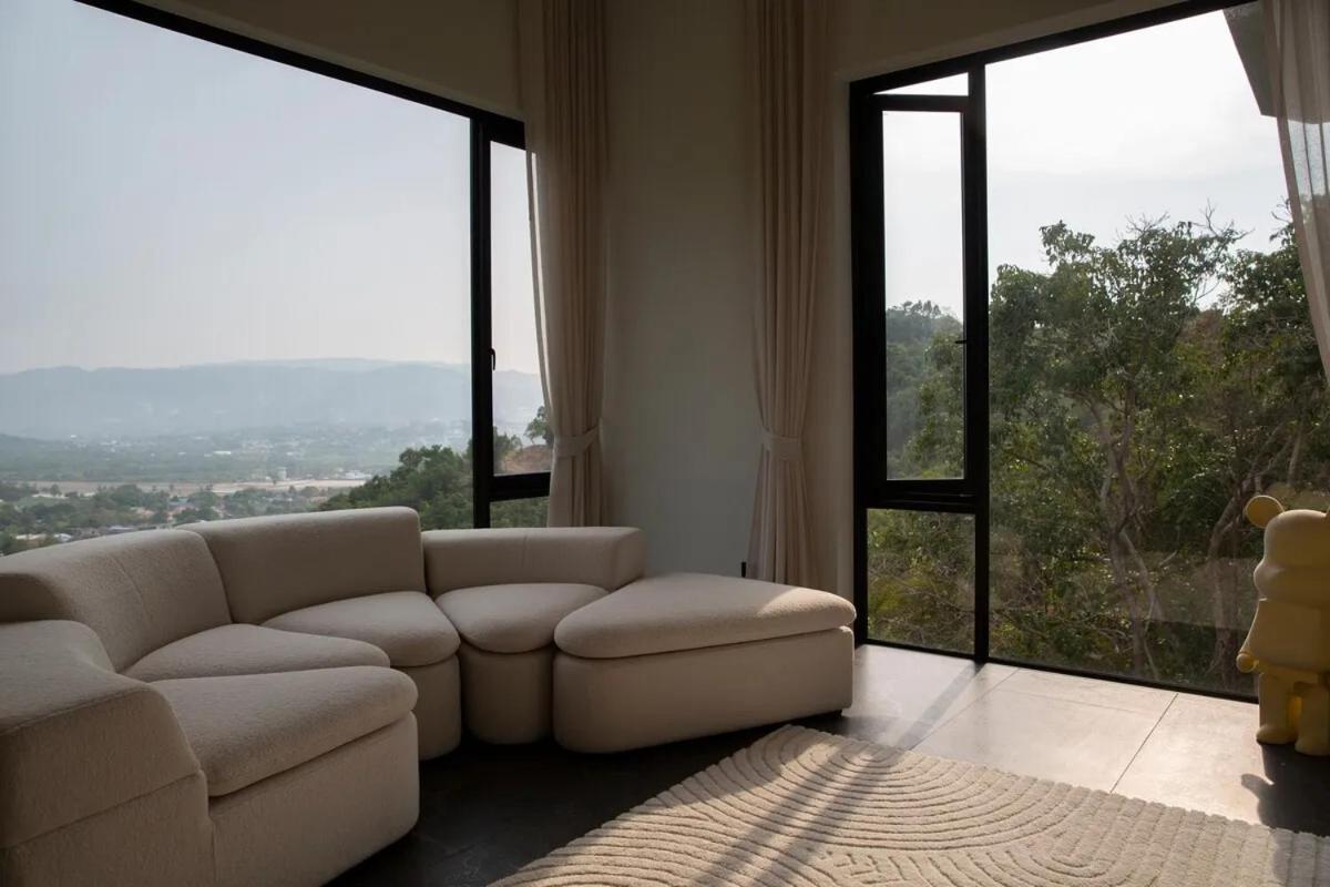 Villa Raphy - Palatial & Luxurious Retreat *