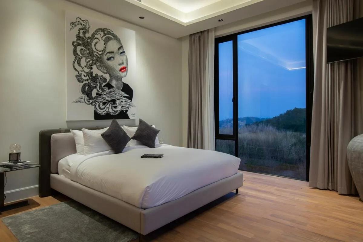 Raphy - Palatial & Luxurious Retreat *