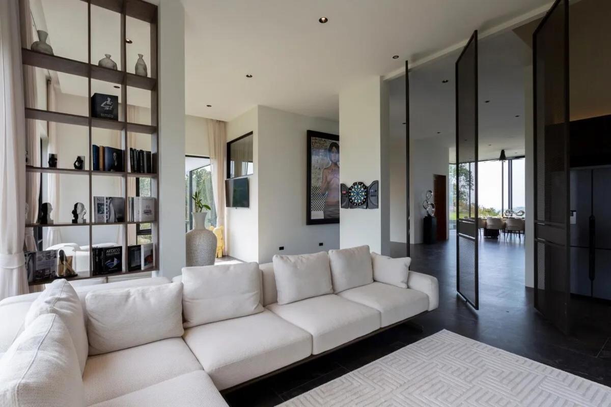 Villa Raphy - Palatial & Luxurious Retreat