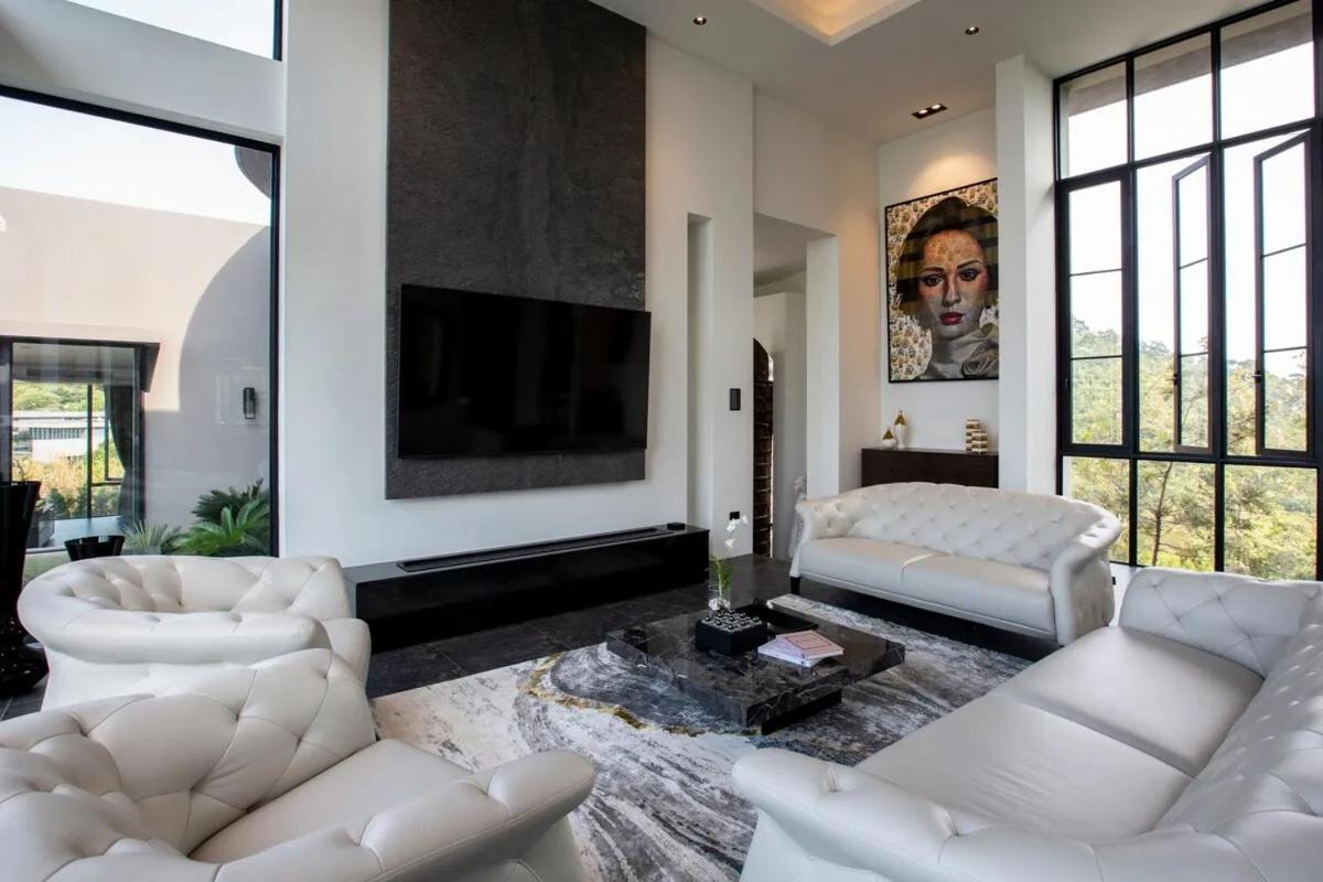 Villa Raphy - Palatial & Luxurious Retreat Koh Samui