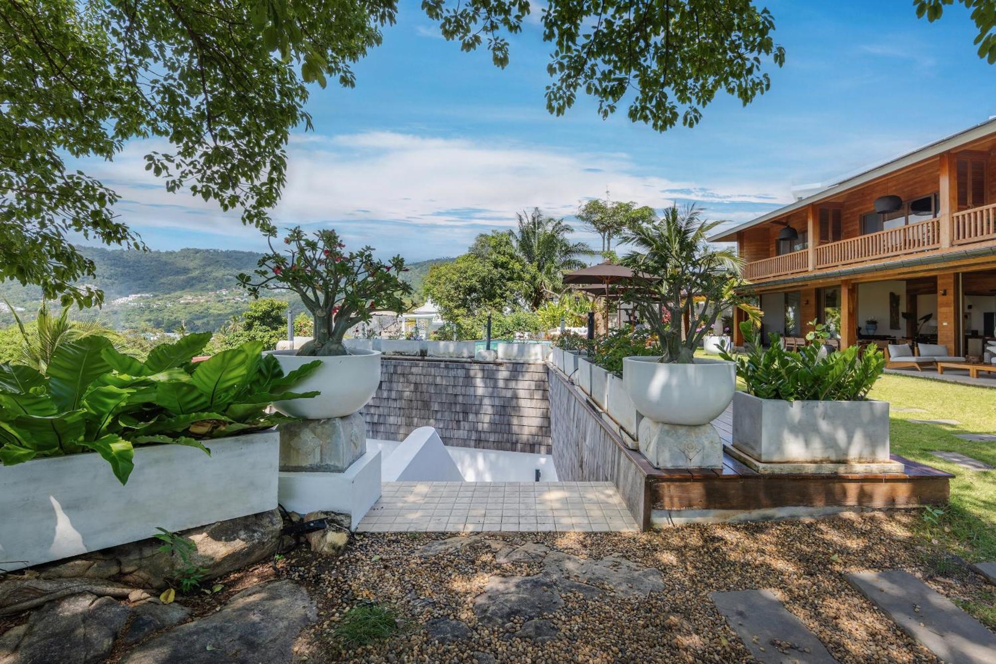 Mangosteen, 10br, 20 Pers Villa