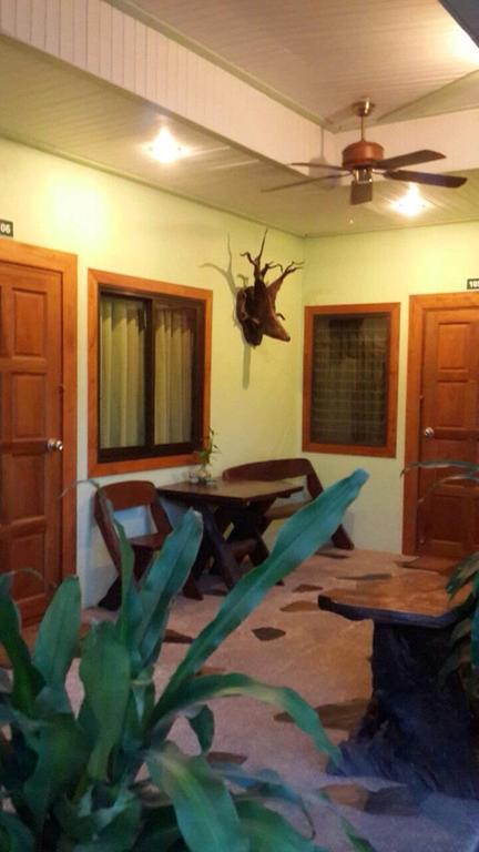 Resort Baan Sala Lung Dam - Fisherman Village 2*