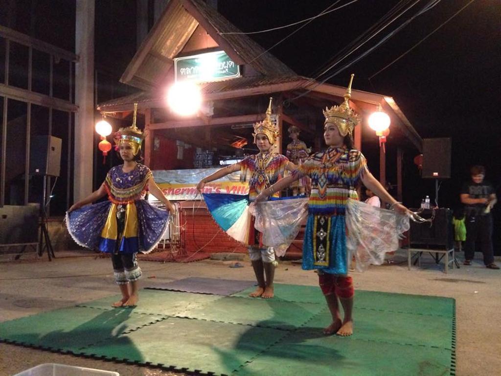 Baan Sala Lung Dam - Fisherman Village Bophut