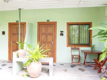 Resort Baan Sala Lung Dam - Fisherman Village