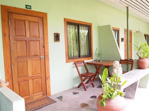 Baan Sala Lung Dam - Fisherman Village Resort 2*