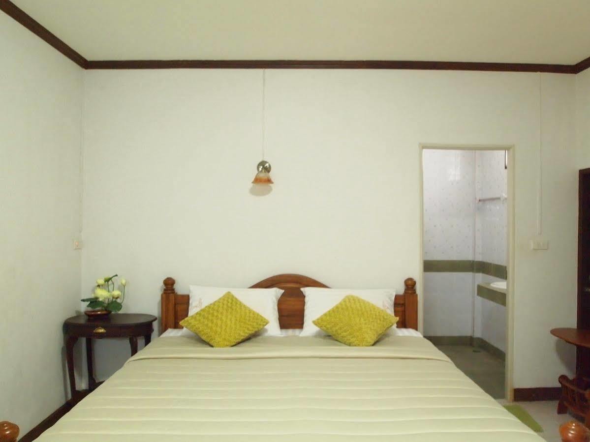 Baan Sala Lung Dam - Fisherman Village 2*