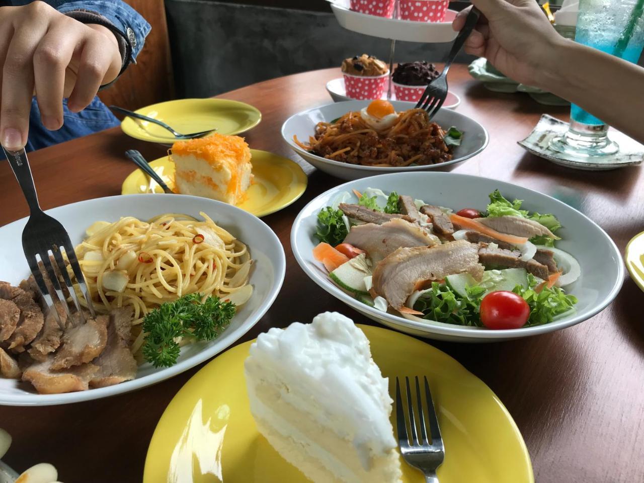 Resort Baan Sala Lung Dam - Fisherman Village 2*