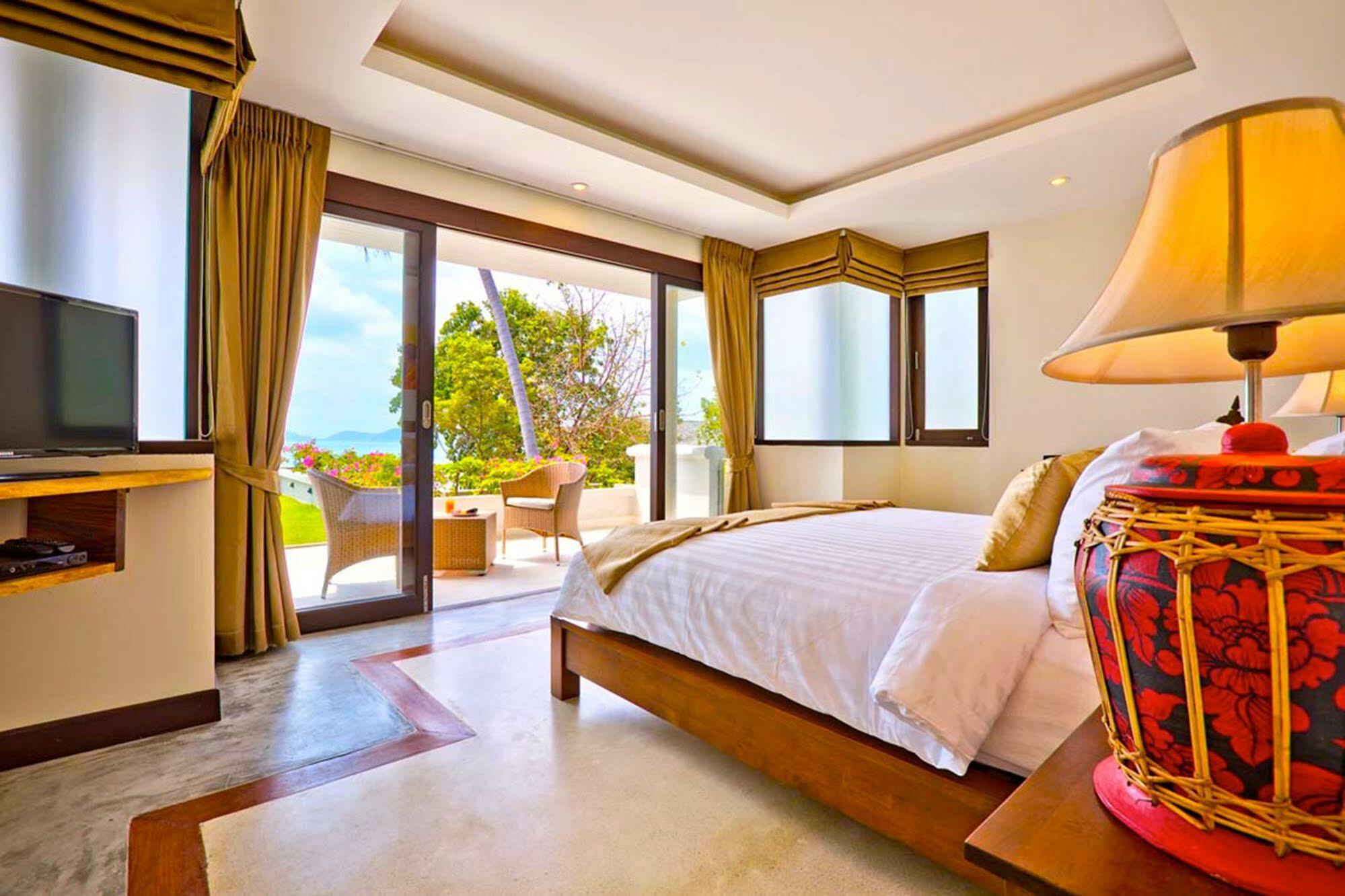 Hotel Villa Camile 4*