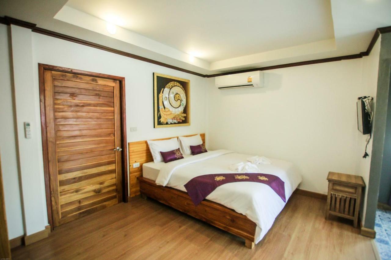 Haus (500 M²), 12 Schlafzimmer Und 12 Eigene Badezimmer In Bo Phut 3* Bophut