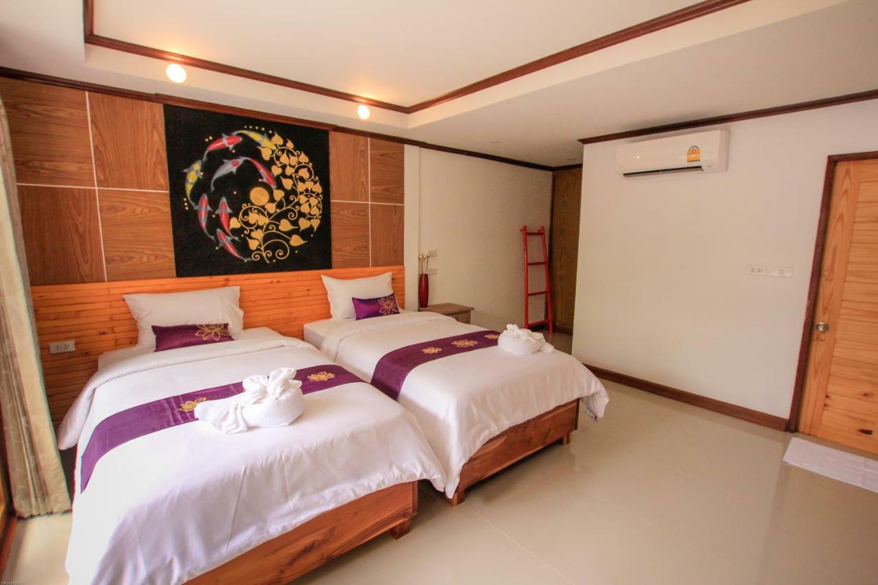 Haus (500 M²), 12 Schlafzimmer Und 12 Eigene Badezimmer In Bo Phut 3* Bophut