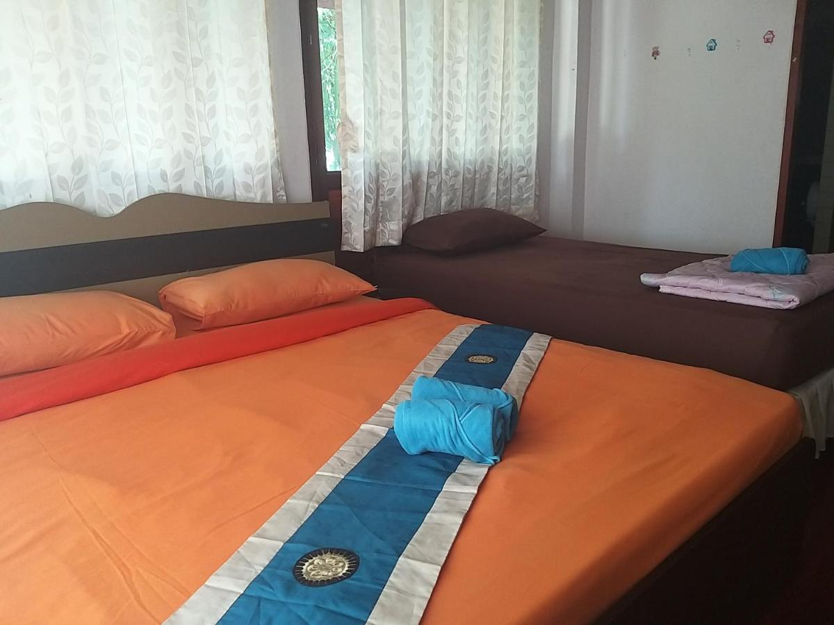 The Corner Transit Hostel Ko Samui