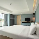 Nora Lakeview