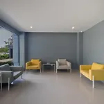 Nora Lakeview