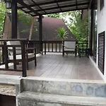 บ้านธานี