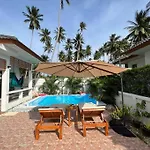 Holiday House Near Lamai With Swimming Pool. 2 Bedrooms