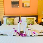 Suite With Pool View In Chaweng