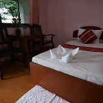 Coconut House Resort
