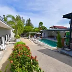 Samui Backpacker Hotel