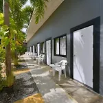 Samui Backpacker Hotel